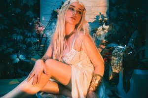 Ezy Summers Photo #225