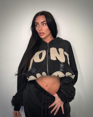 Danielle Tilly Wright Photo #7