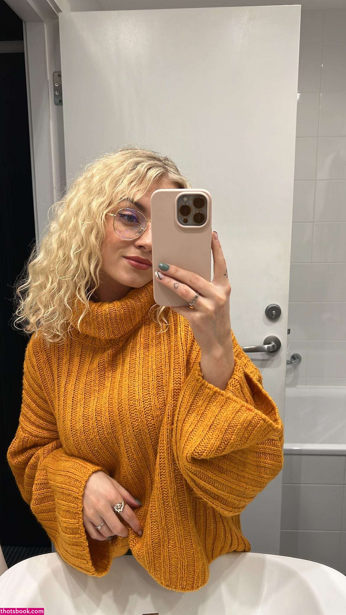 Mimichaela Lintrup Photo #72