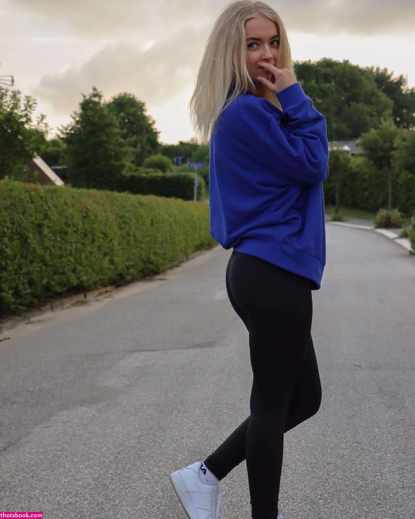 Mimichaela Lintrup Photo #77