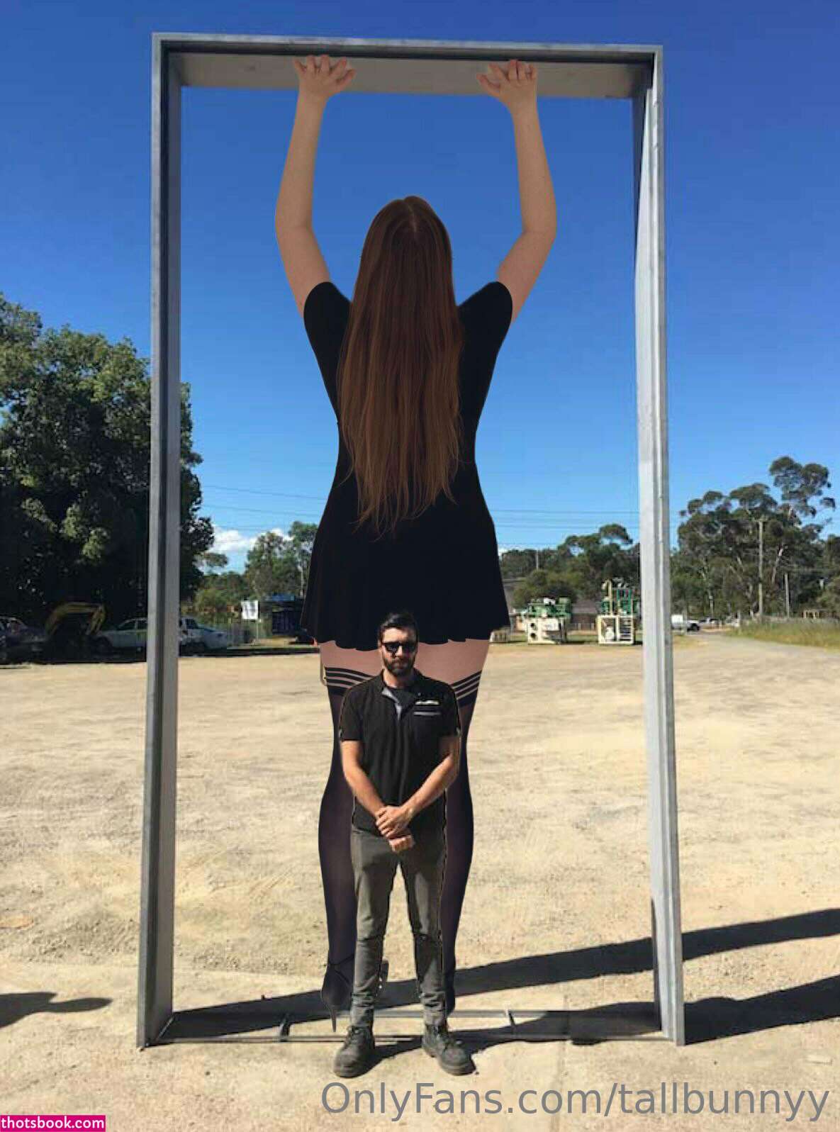 Tallbunnyy Photo #32