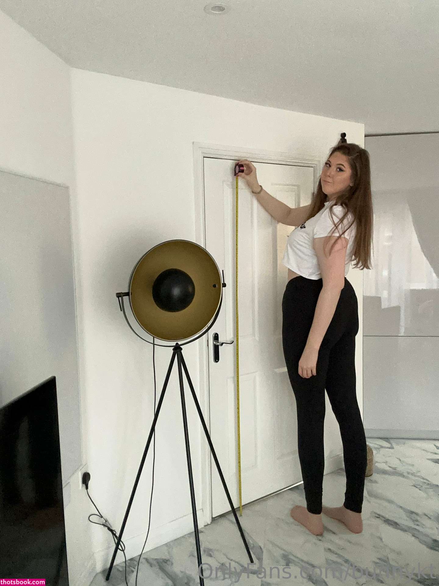 Tallbunnyy Photo #99