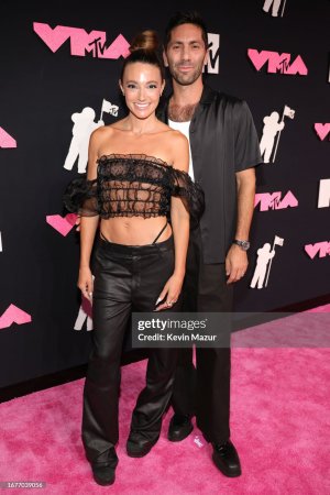 Laura Perlongo Photo #36