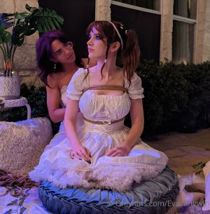 Eva Langwin Photo #226