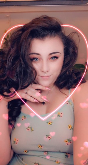 Bogwitchbae Photo #10