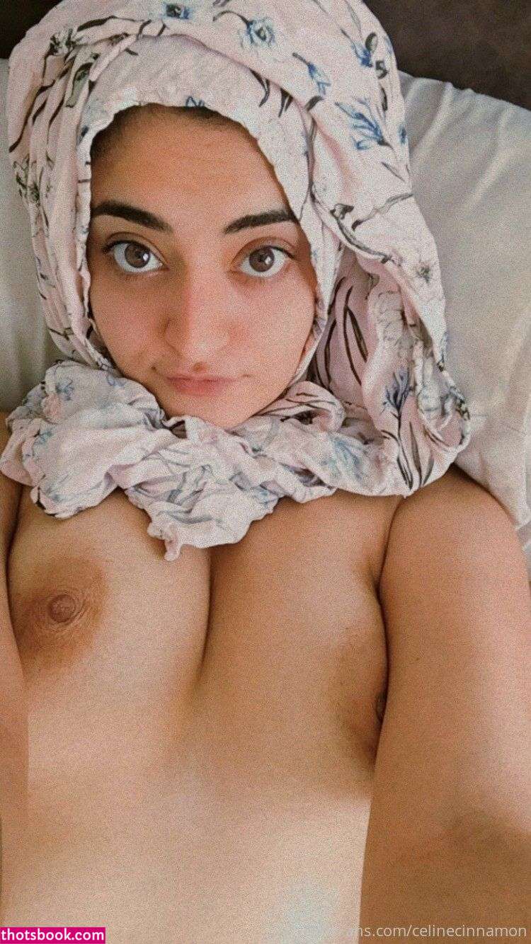 Celinecinnamon Photo #26