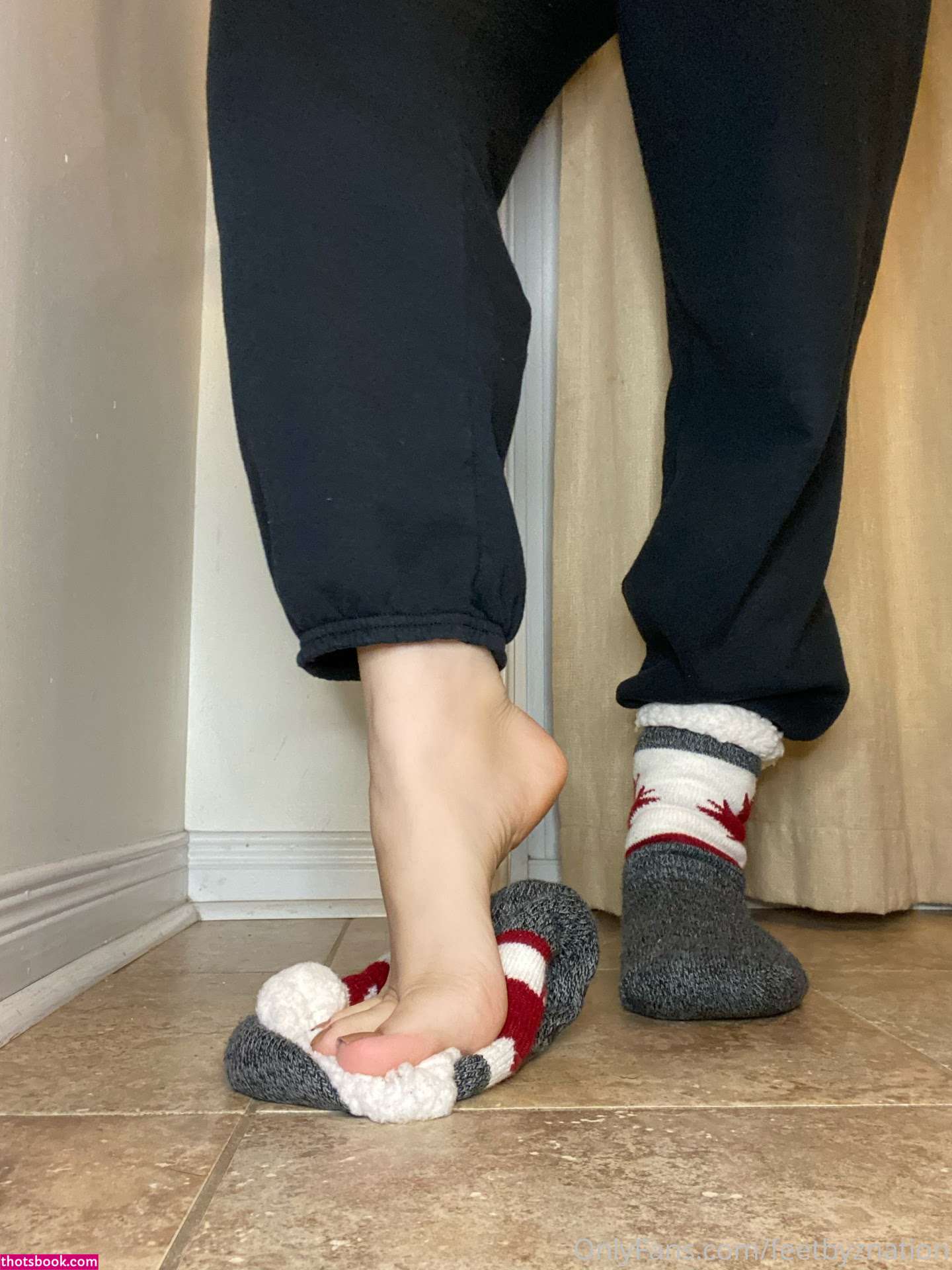 Queenzsfeet Photo #45