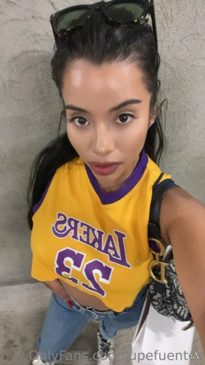 Lupe Fuentes Photo #9