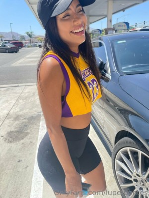 Lupe Fuentes Photo #10