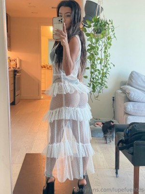 Lupe Fuentes Photo #22