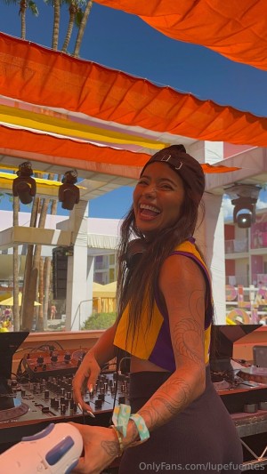 Lupe Fuentes Photo #33