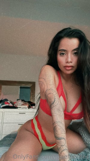 Lupe Fuentes Photo #92