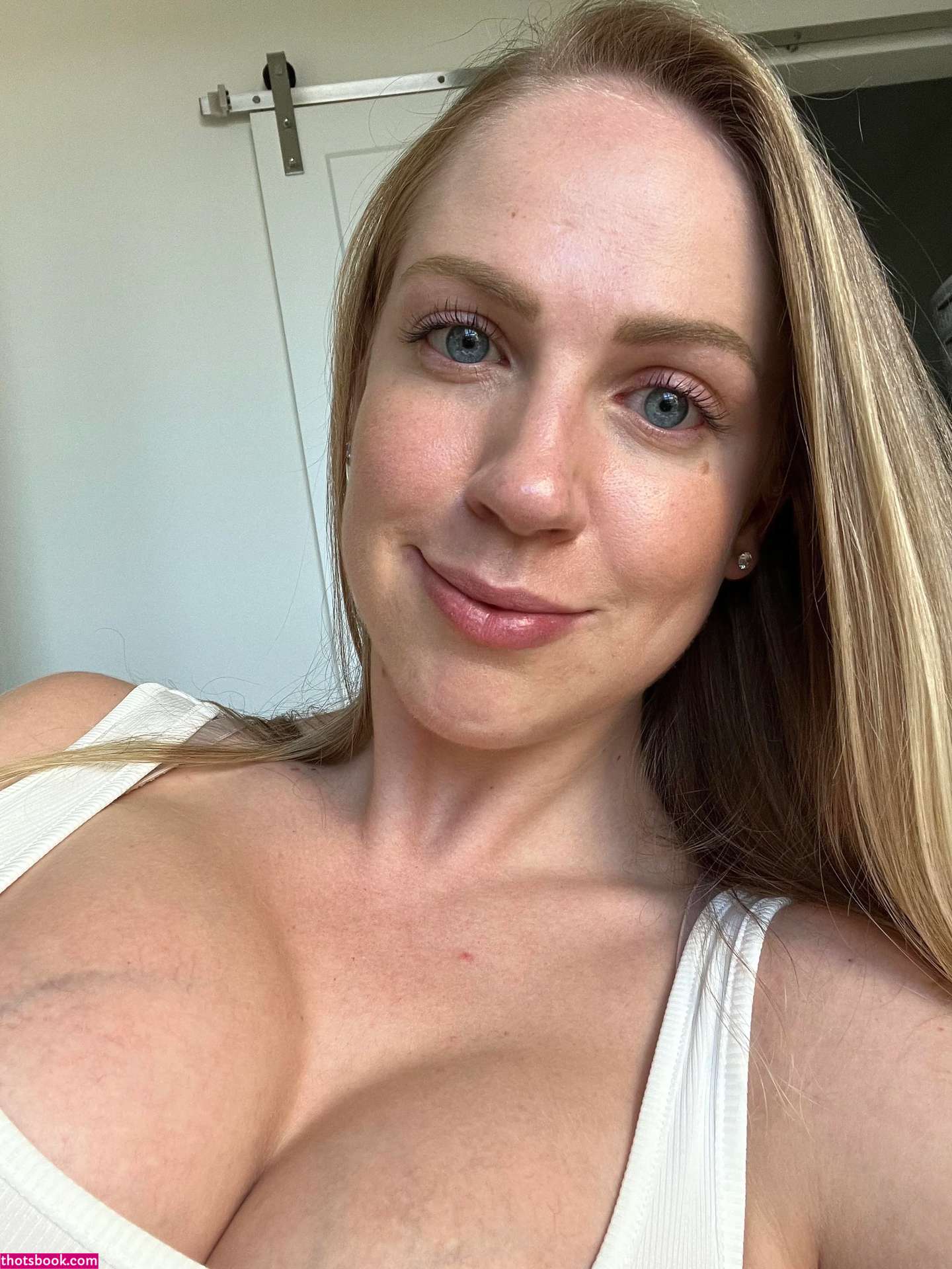 Joyce Zarza Photo #135