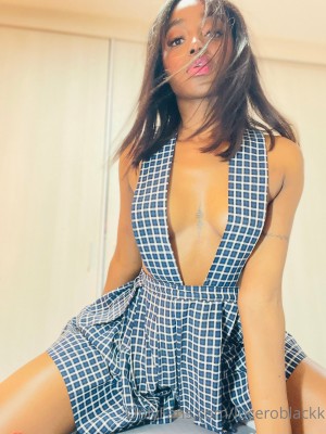 Lucero Black Photo #115