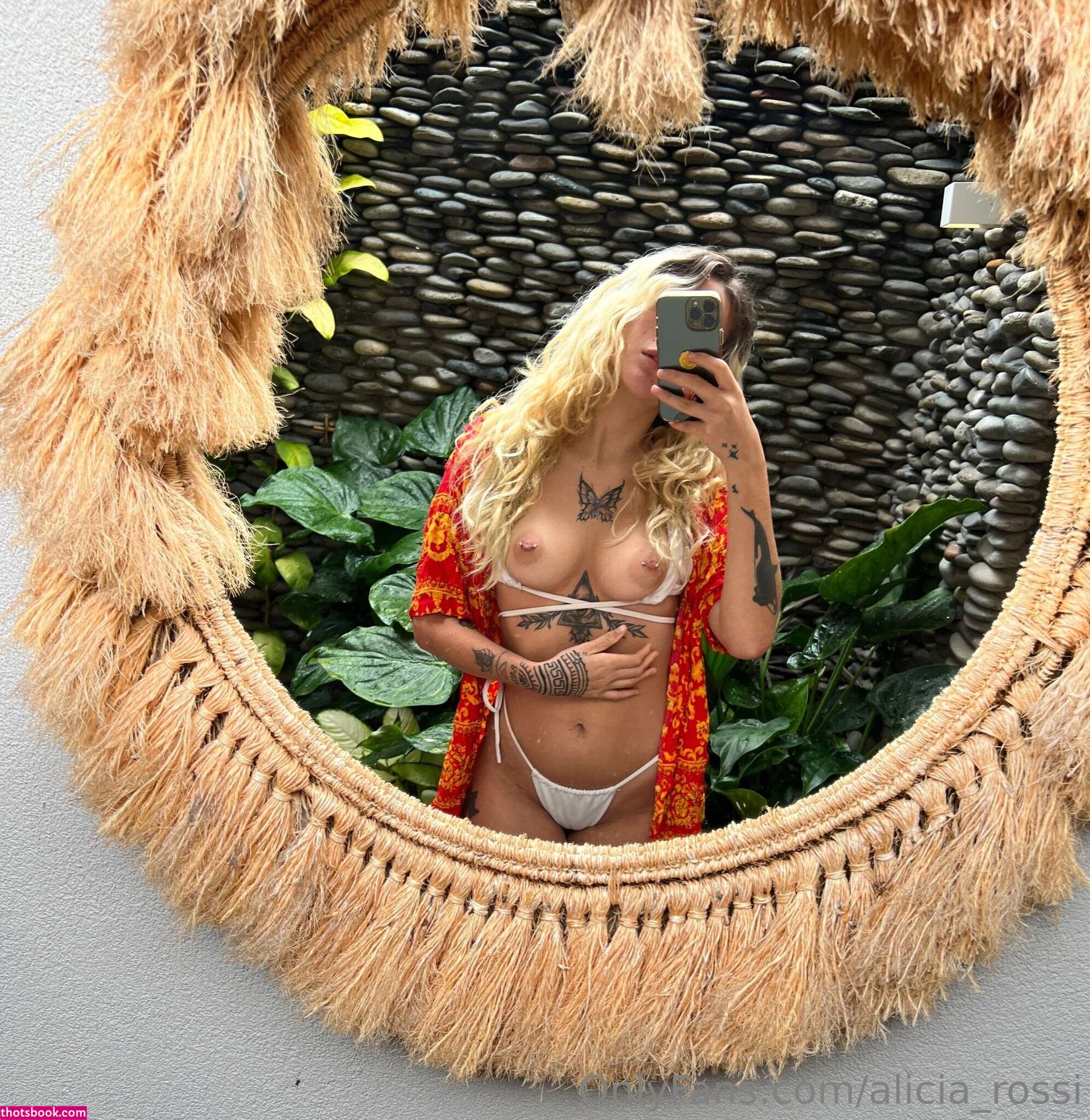 Alicia Rossi Photo #6