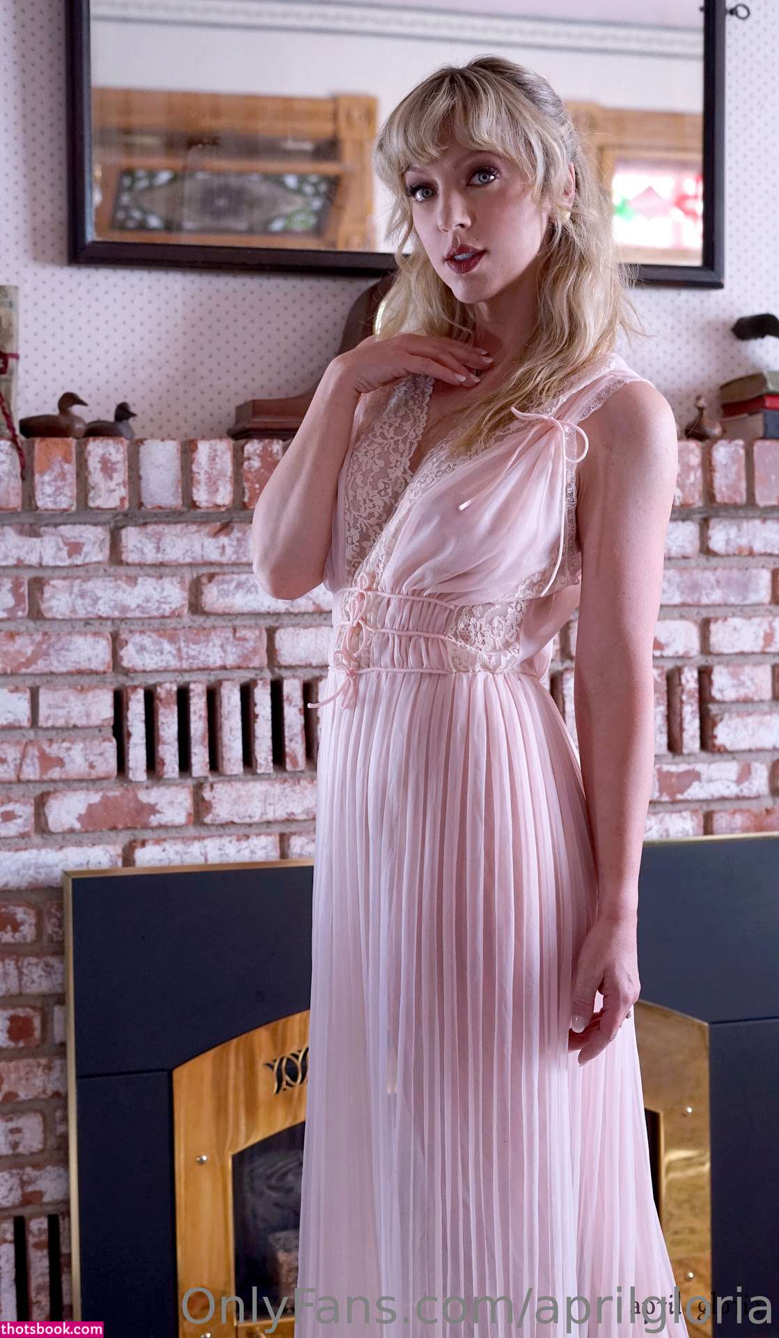 April Gloria Photo #41