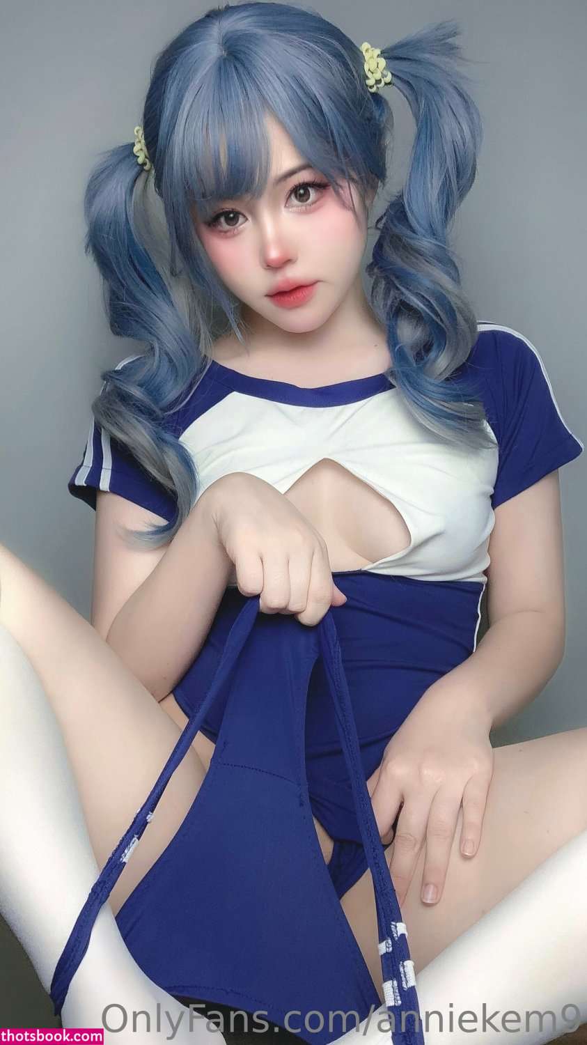 Annie Leonhardt Photo #34