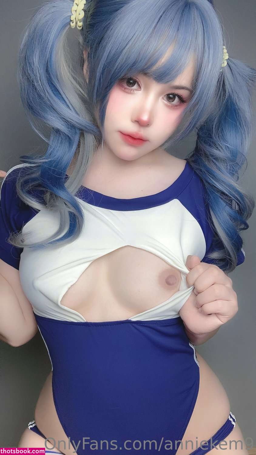 Annie Leonhardt Photo #35