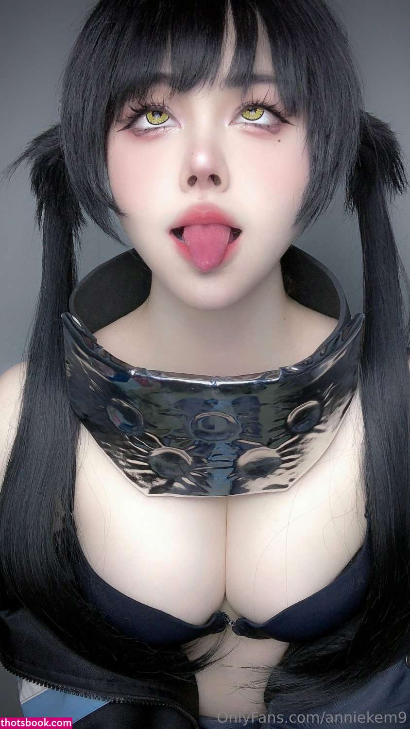 Annie Leonhardt Photo #90