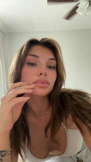 Alaina Ellis Photo #28