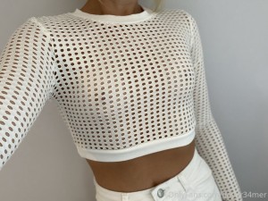 Tara Burchett Photo #9