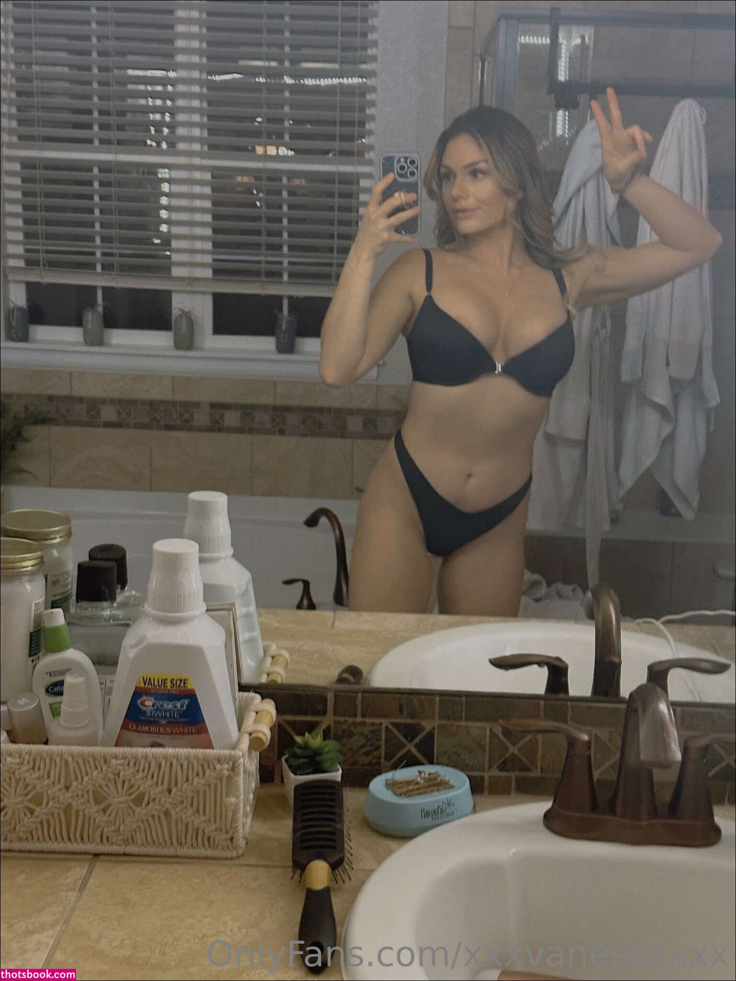 xxxvanessaxxx Photo #36