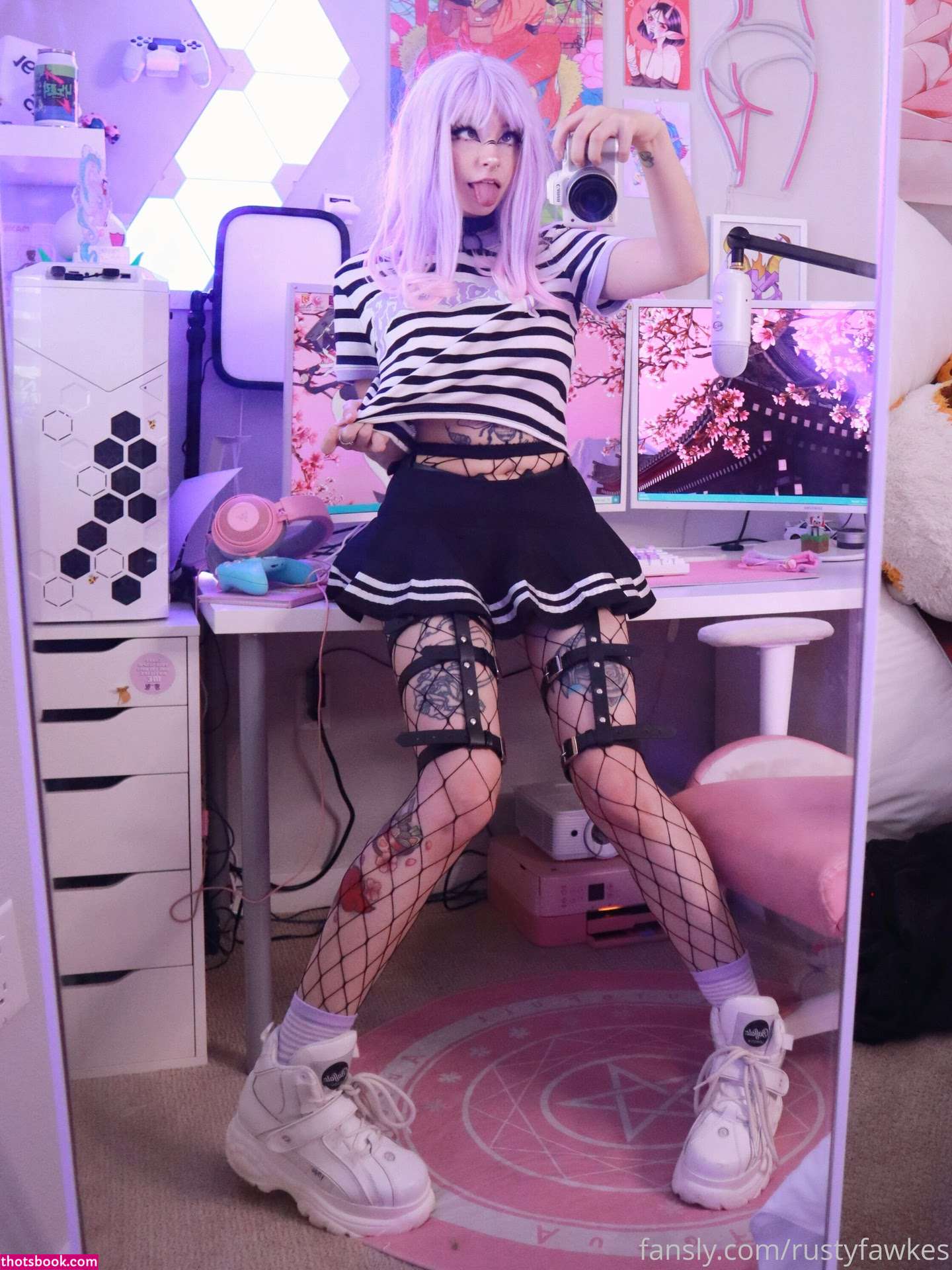 Rusty Fawkes Photo #919