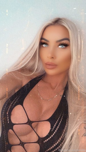 Missteelao Photo #294