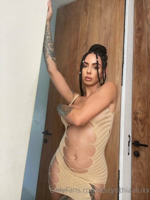 Cynthiaaluxx Photo #132