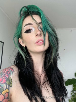 Honeyy Noir Photo #29