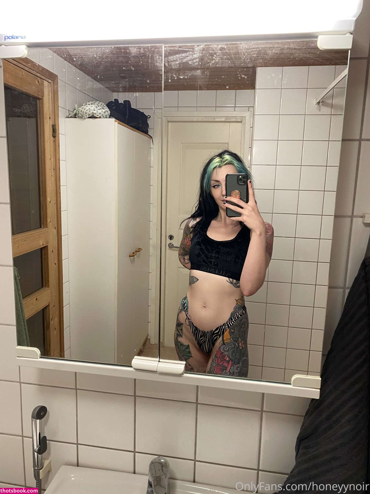 Honeyy Noir Photo #115