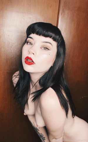 Crimsonerotic Photo #121