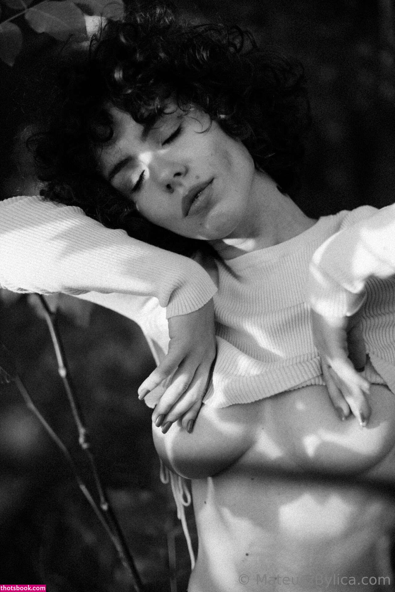 curlywiktoria Photo #31