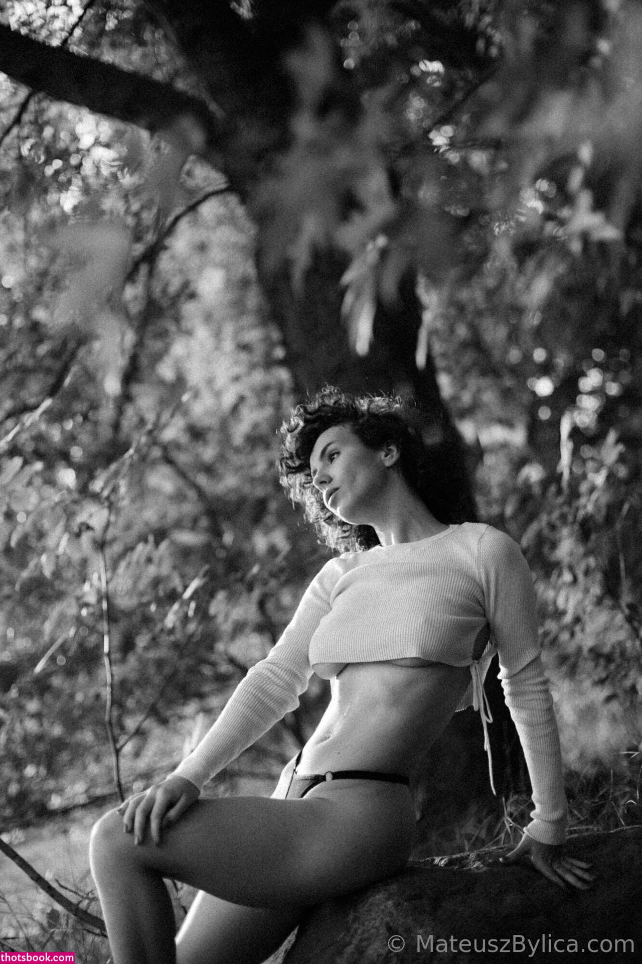 curlywiktoria Photo #42