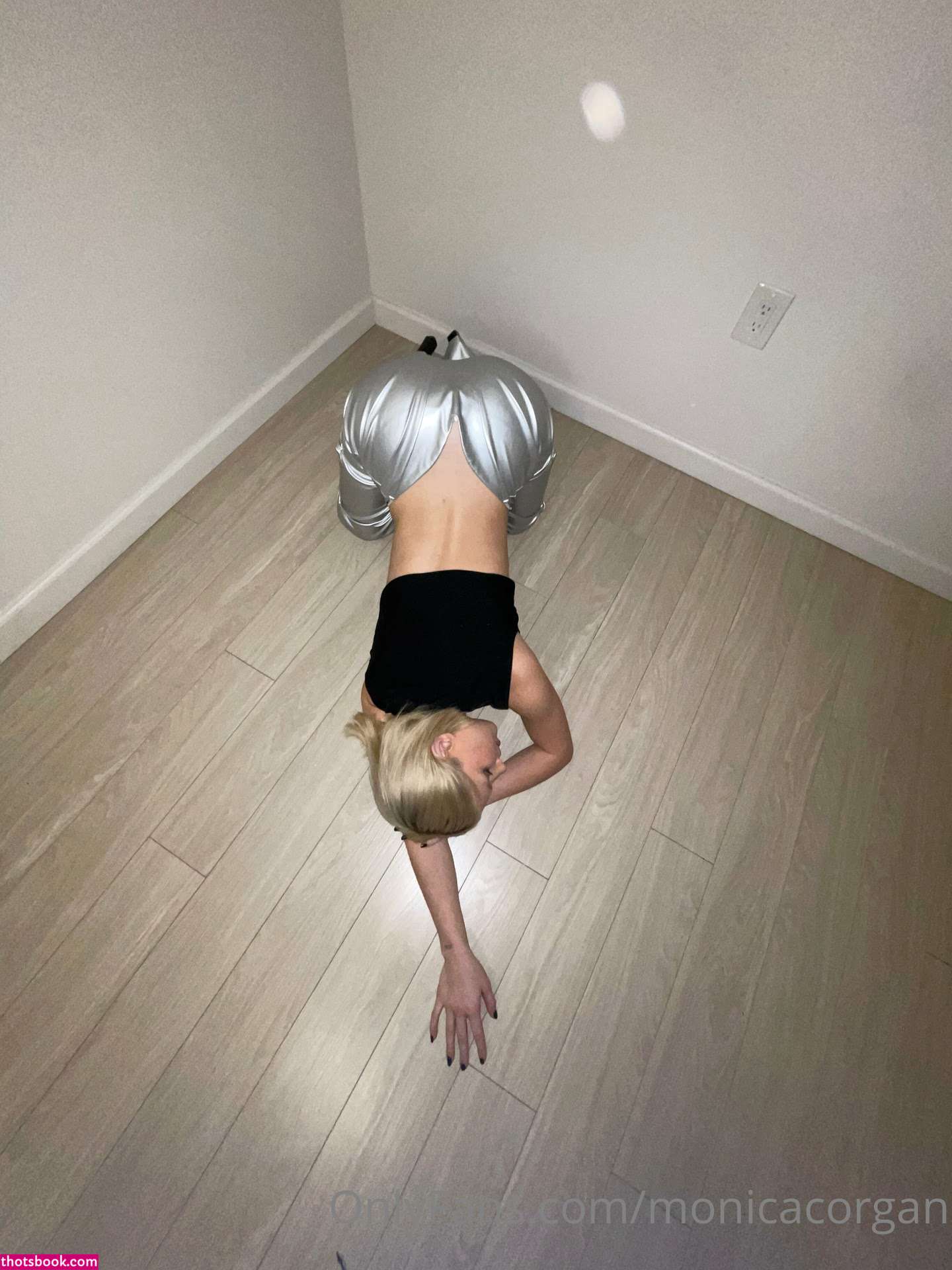 Monica Corgan Photo #81