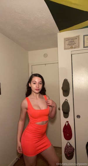 curlyexotic Photo #17