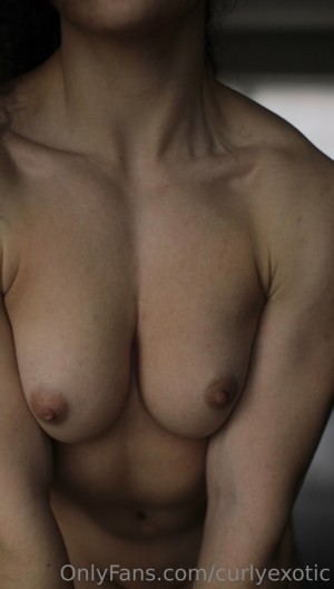 curlyexotic Photo #66