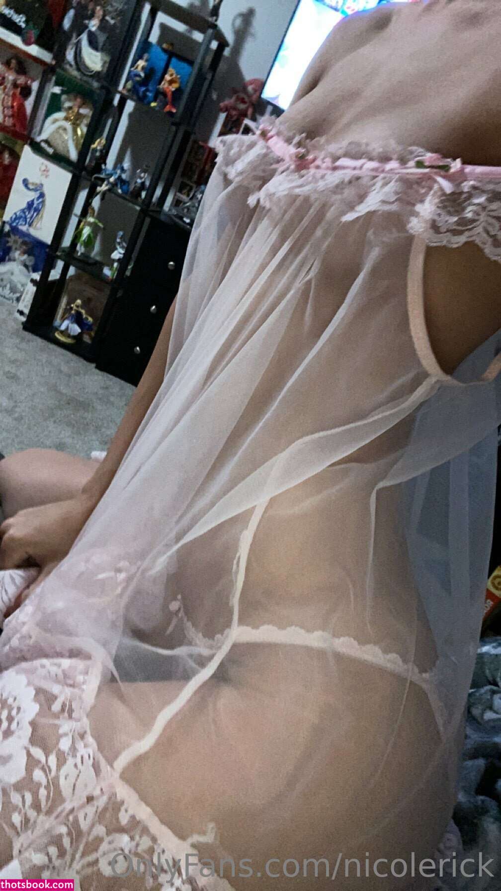 soocutenicole Photo #35