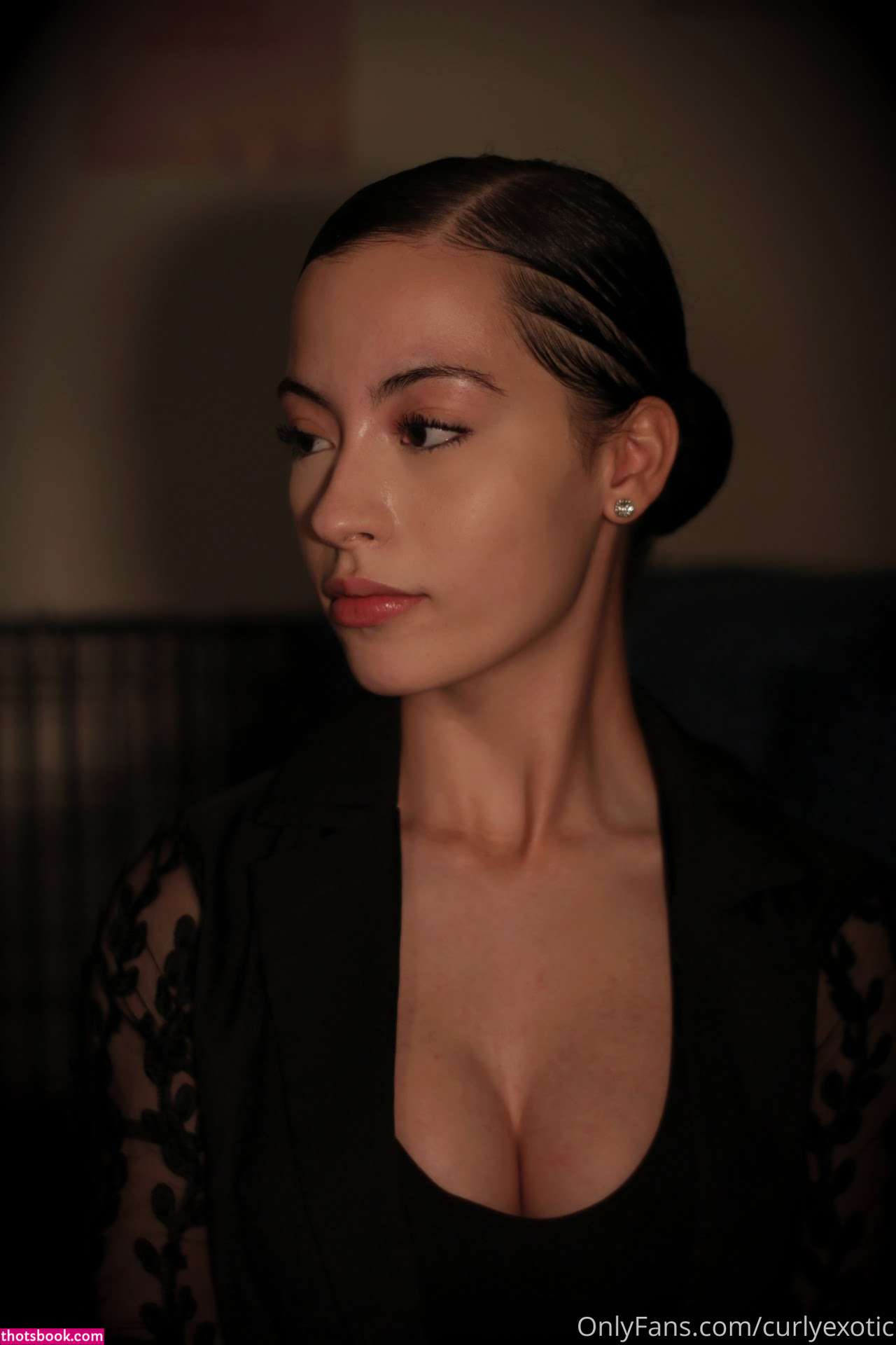 curlyexotic Photo #135