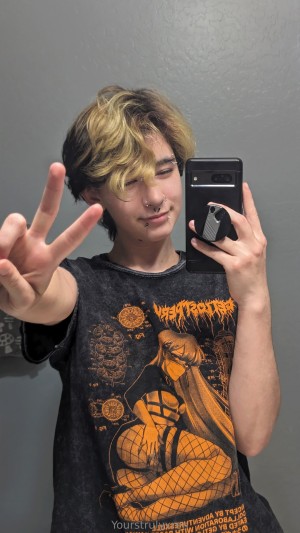 Yourstrulyxren Photo #109