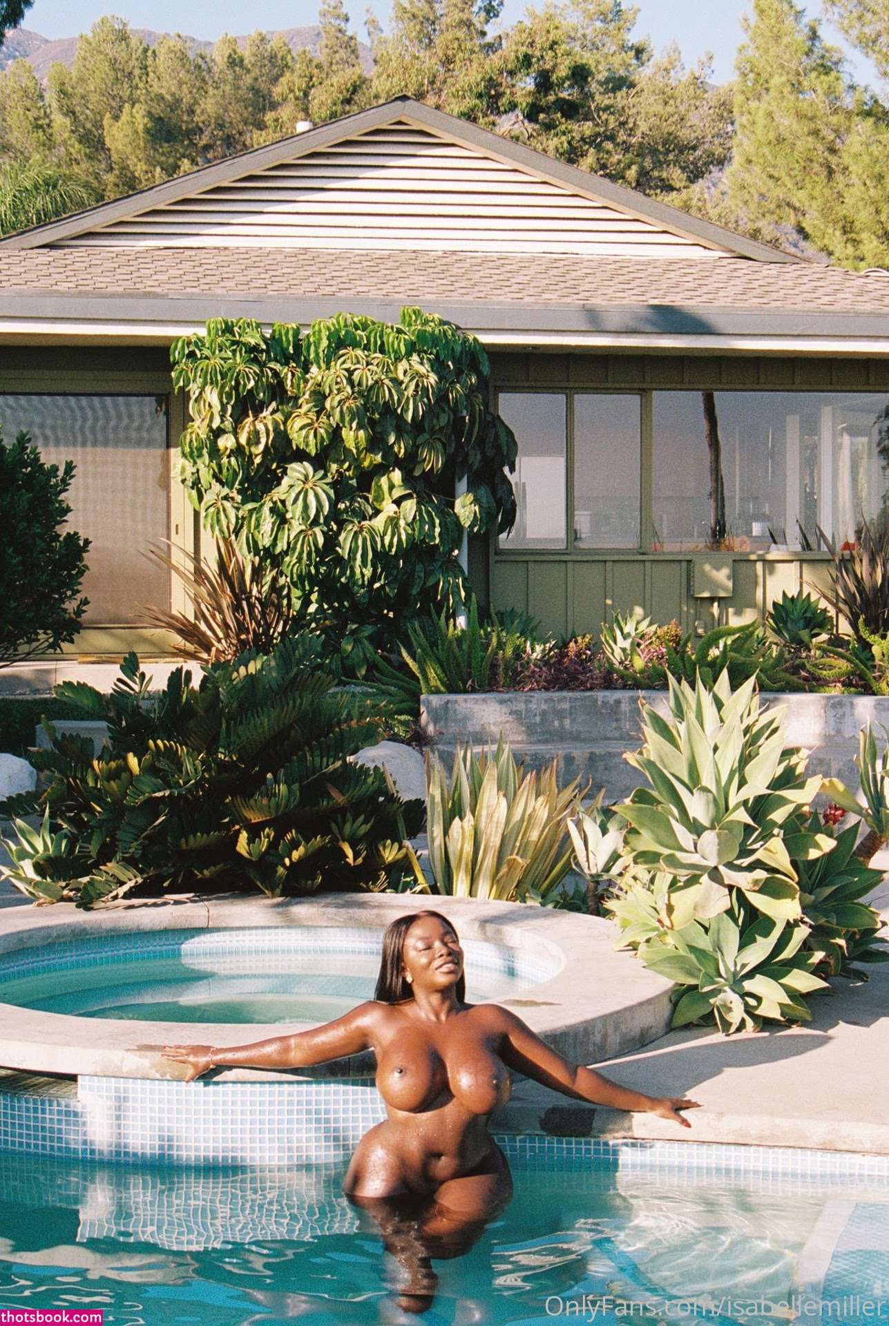 Isabelle Miller Photo #65