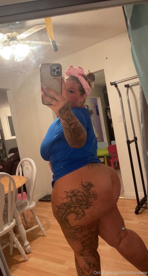 thicksnoww Photo #11