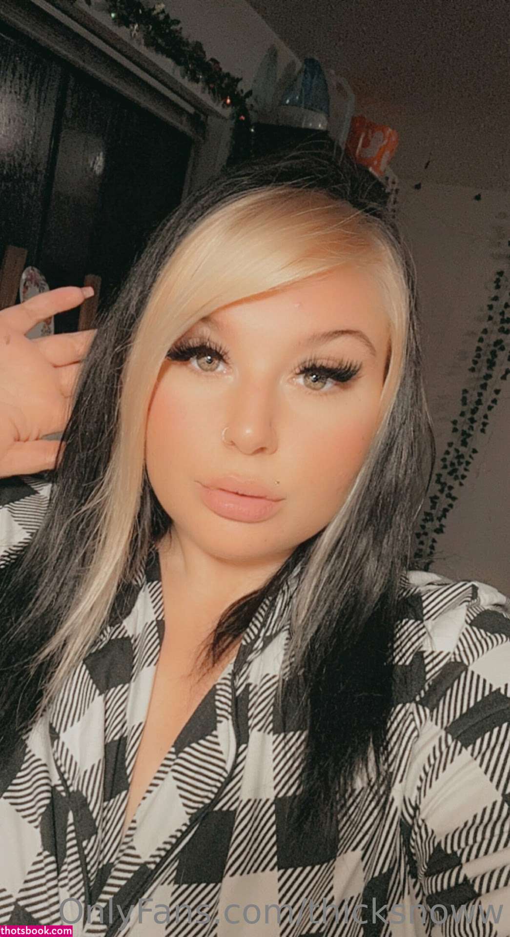 thicksnoww Photo #32