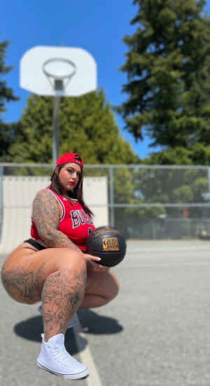 thicksnoww Photo #84