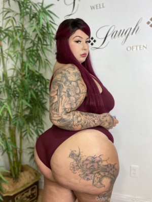 thicksnoww Photo #134