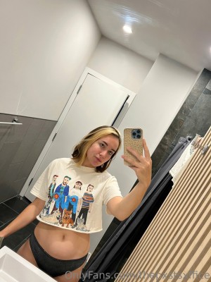 Erin Postsoffice Photo #116