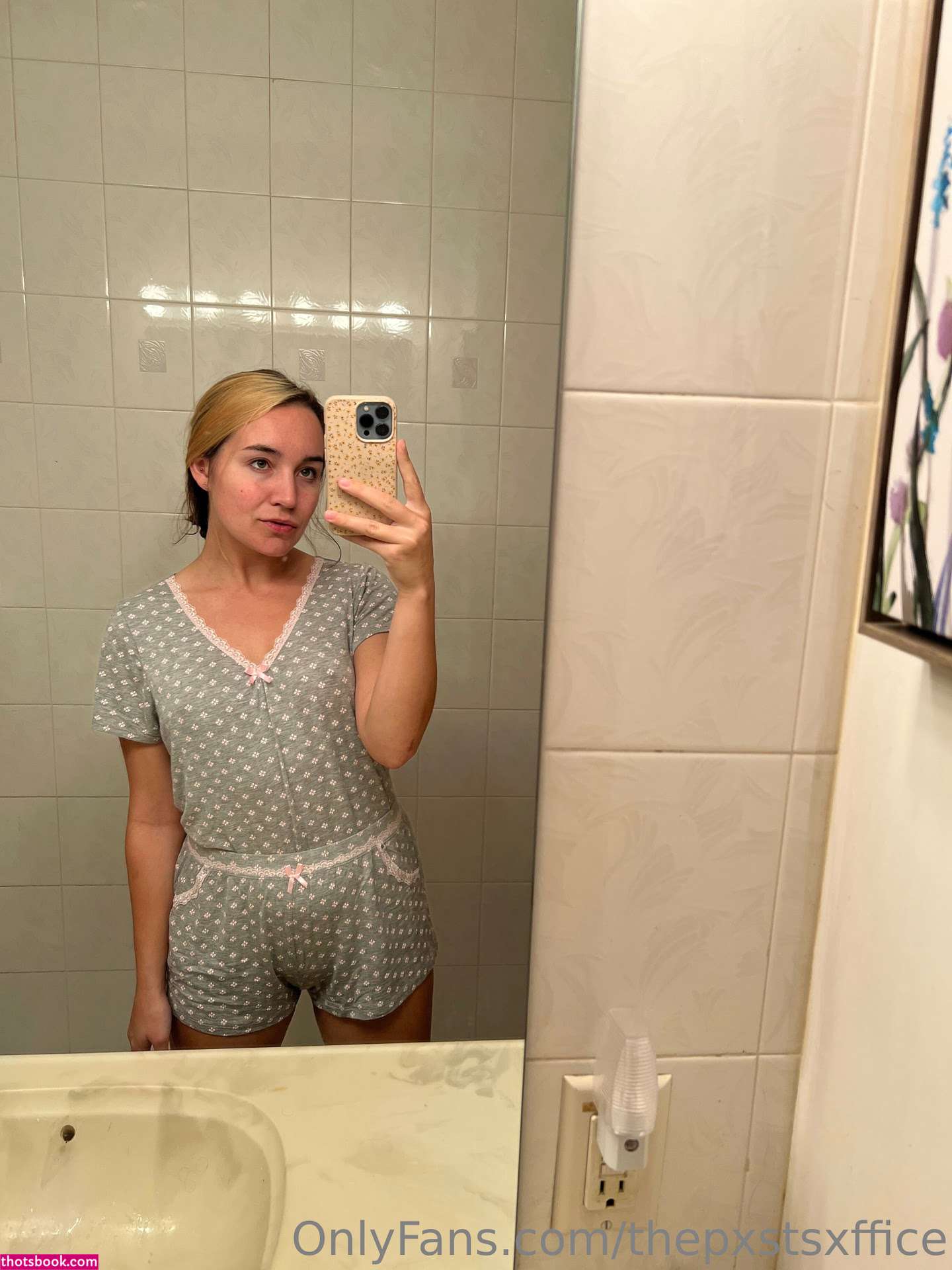 Erin Postsoffice Photo #122