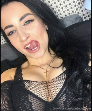 queendeserves Photo #38