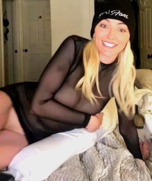 Lindsey Pelas Photo #1051