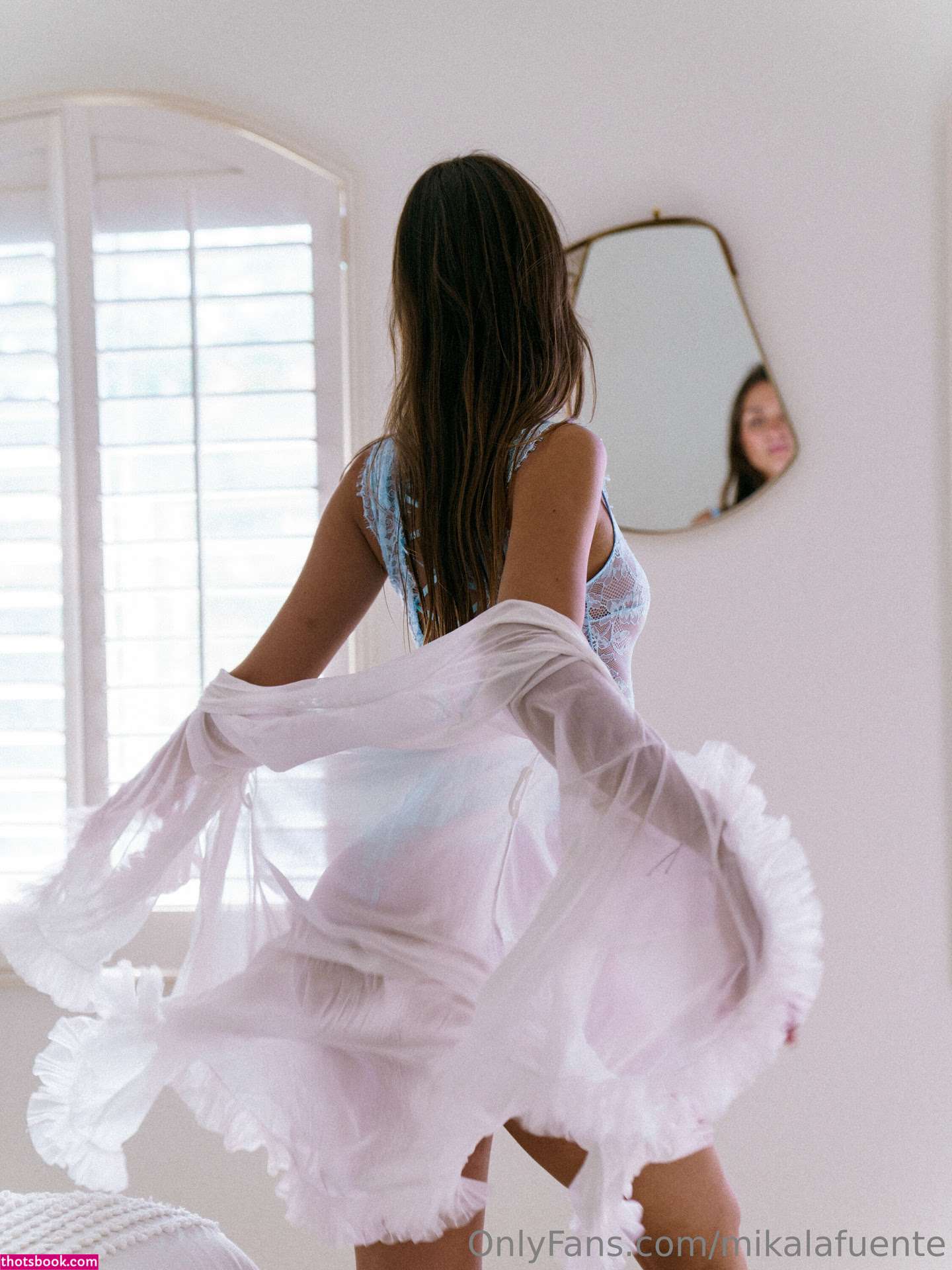 Mikaela Lafuente Photo #958